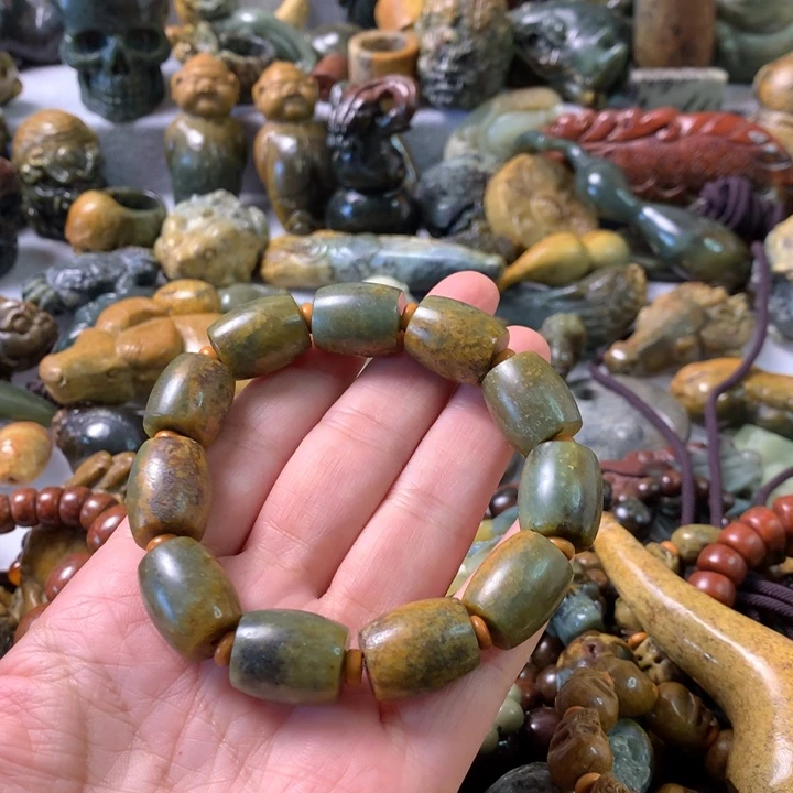 未镶嵌岫岩河磨玉（透闪石质玉）笔搁