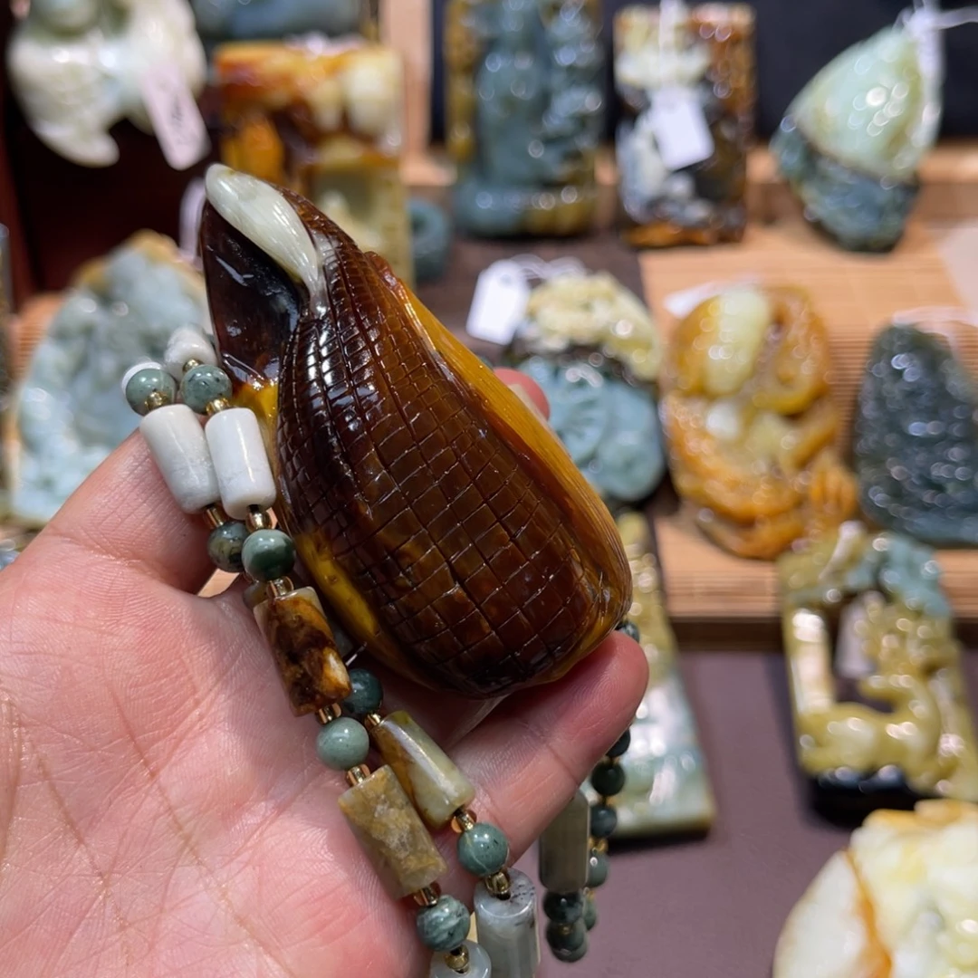 蛇纹石玉未镶嵌吊坠(赠链)