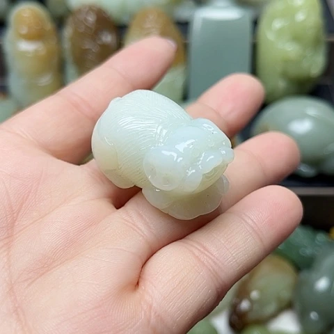 颈饰未镶嵌和田玉
