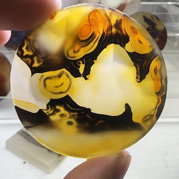 玛瑙/玉髓未镶嵌珠宝奇石