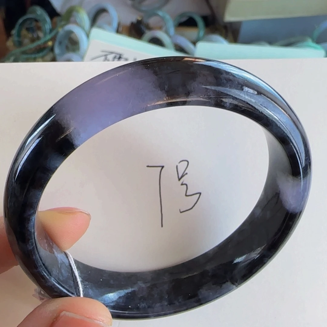 翡翠手镯未镶嵌老坑59圈