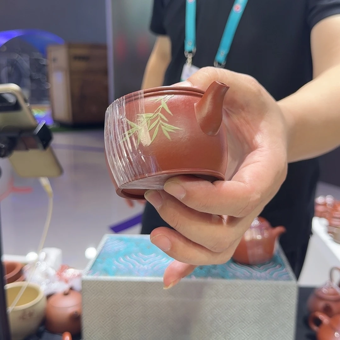 紫砂茶杯全手朱泥汉瓦  堆绘竹子