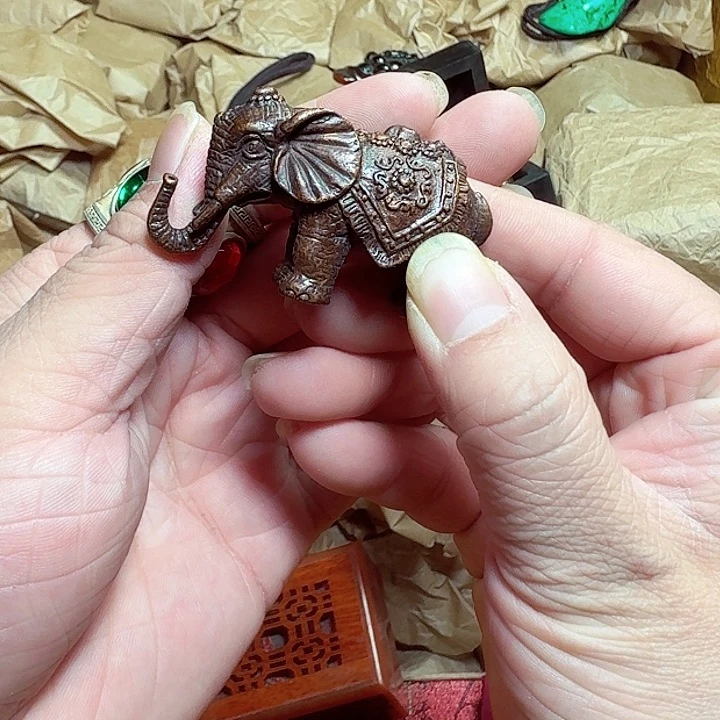 铜器摆件收收藏藏