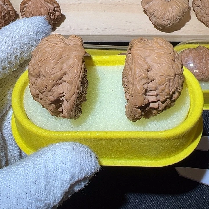 文***吊坠文玩核桃座山雕核桃46毕业对