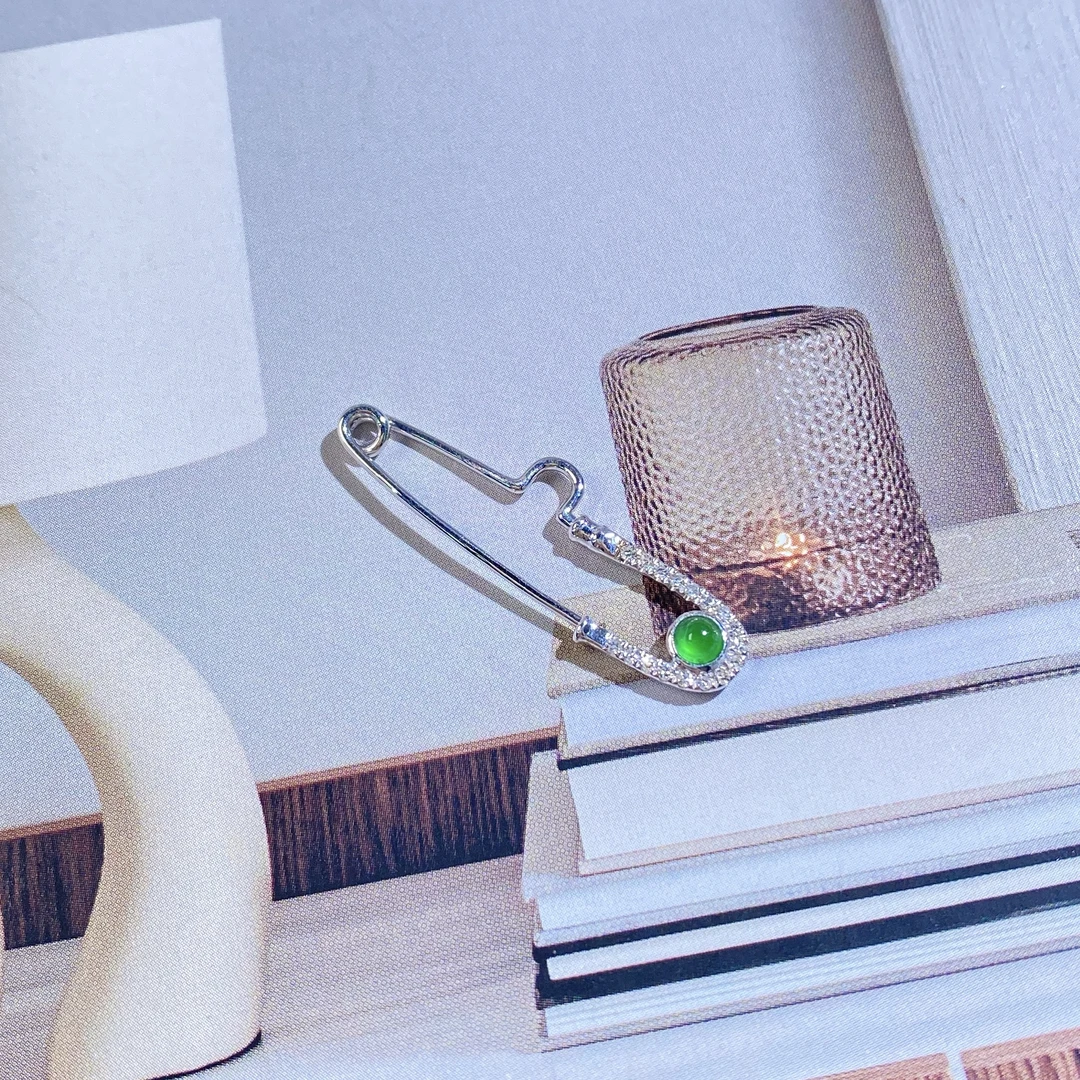 ［秋玥家］18K金镶嵌百搭简镶胸针