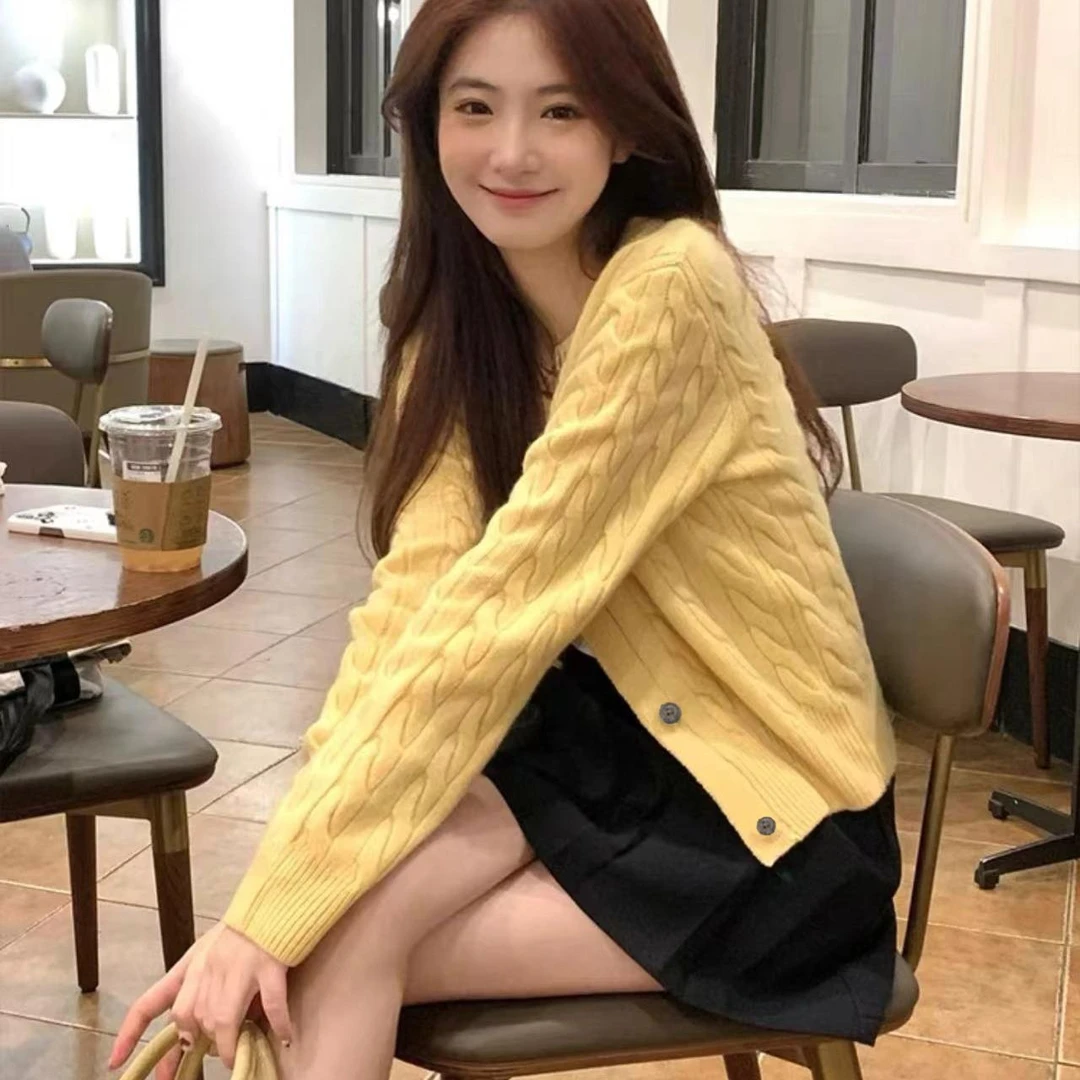 藏青色麻花针织开衫女春秋季学院风外搭软糯高品质短款毛衣B5-10