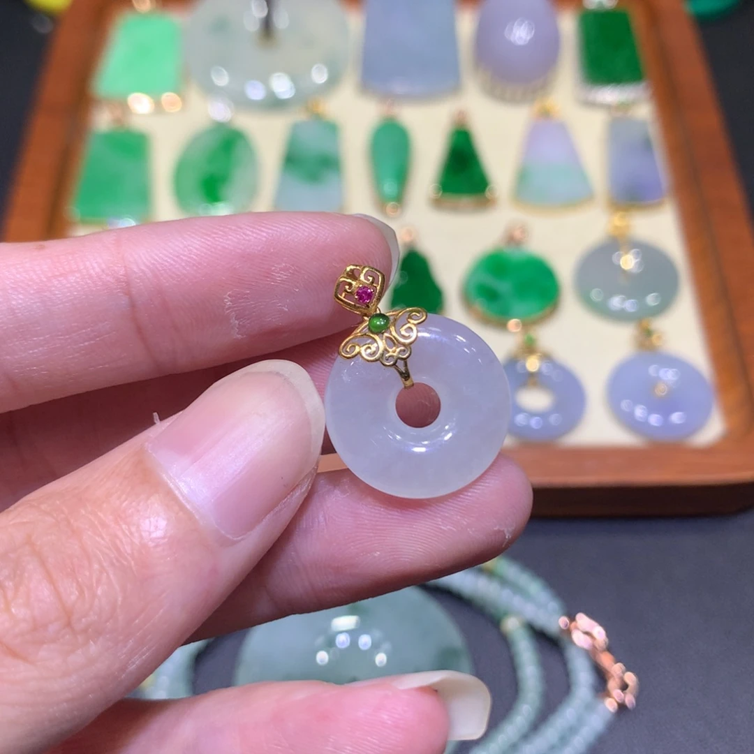 翡翠18K金镶嵌吊坠(不含链)