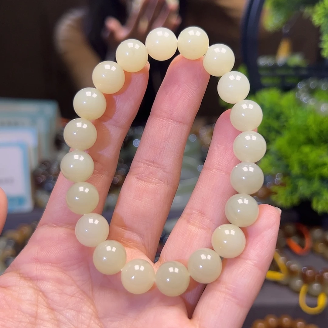 和田玉未镶嵌手串