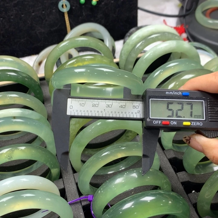 未镶嵌蛇纹石玉手镯436
