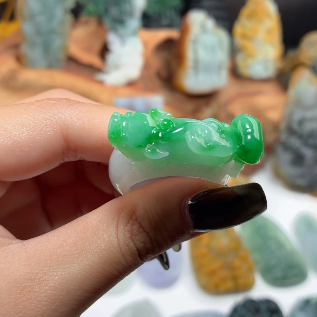 定制翡翠未镶嵌翡翠