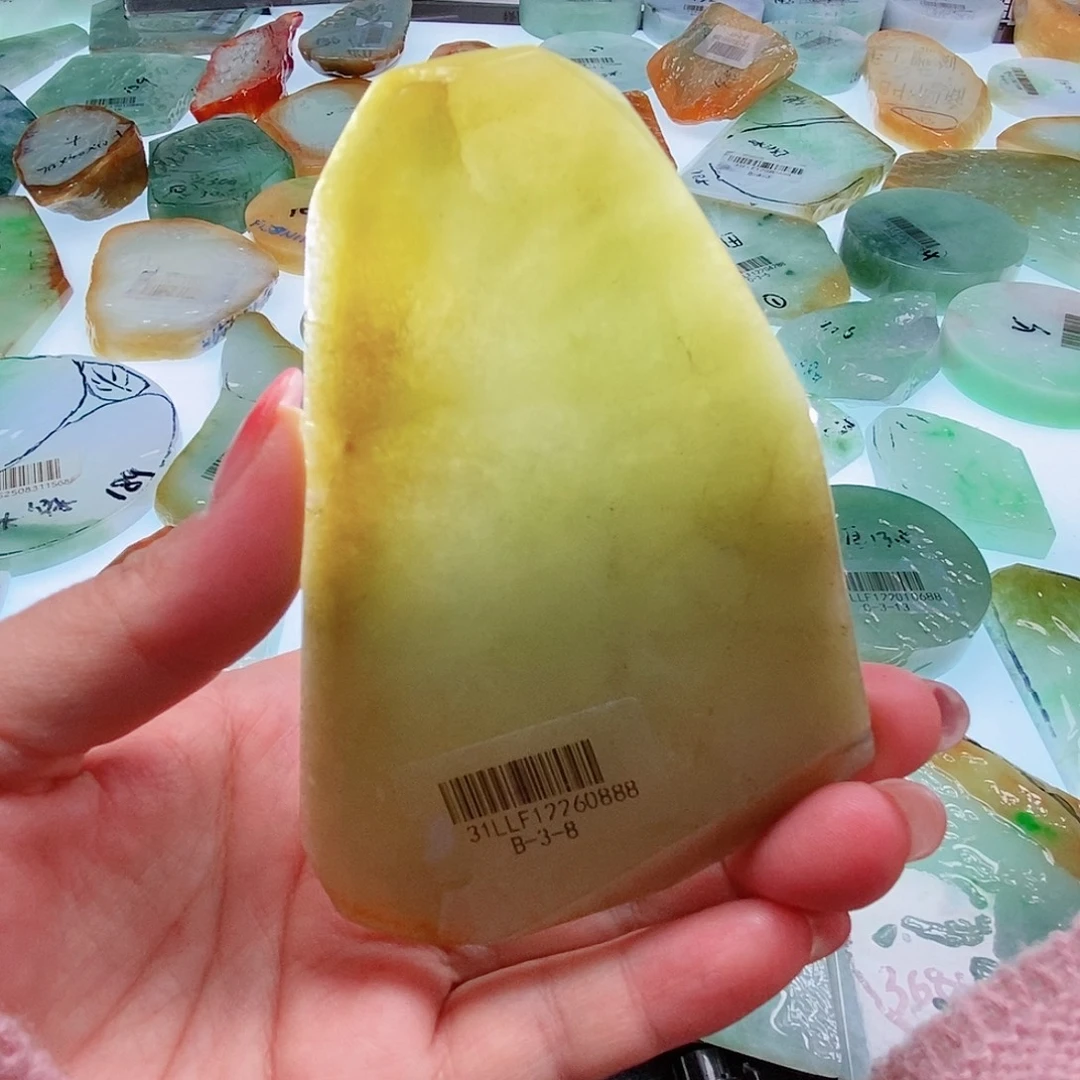 定制翡翠未镶嵌定制翡翠未镶嵌