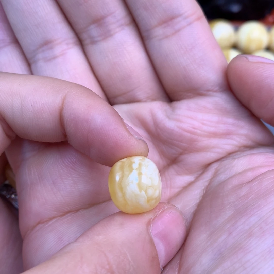 琥珀未镶嵌裸石蜜蜡13