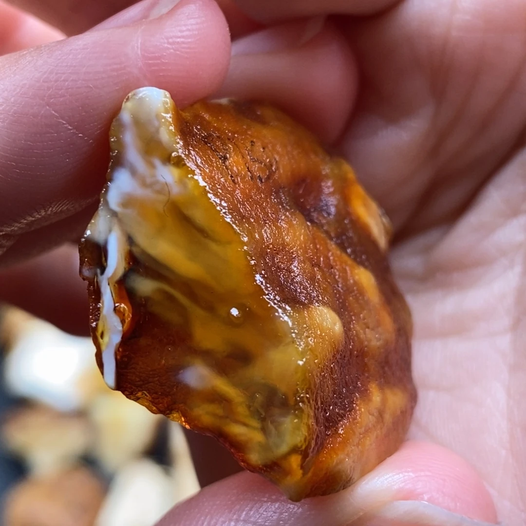 定制琥珀未镶嵌蜜蜡