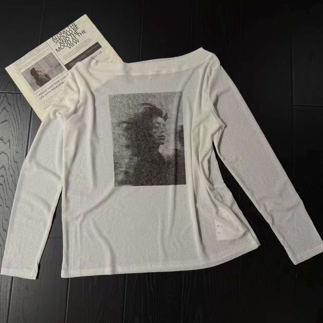 MUZI-【里约艺术】韩系斜肩慵懒人像图防晒T恤35057