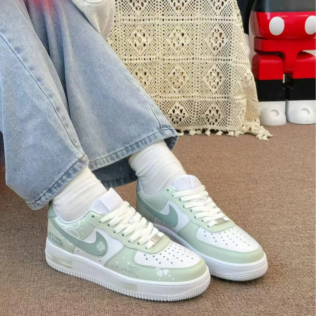 耐克 Nike Air Force 1 AF1 空军 球鞋定制 幸运草 低帮 板鞋女