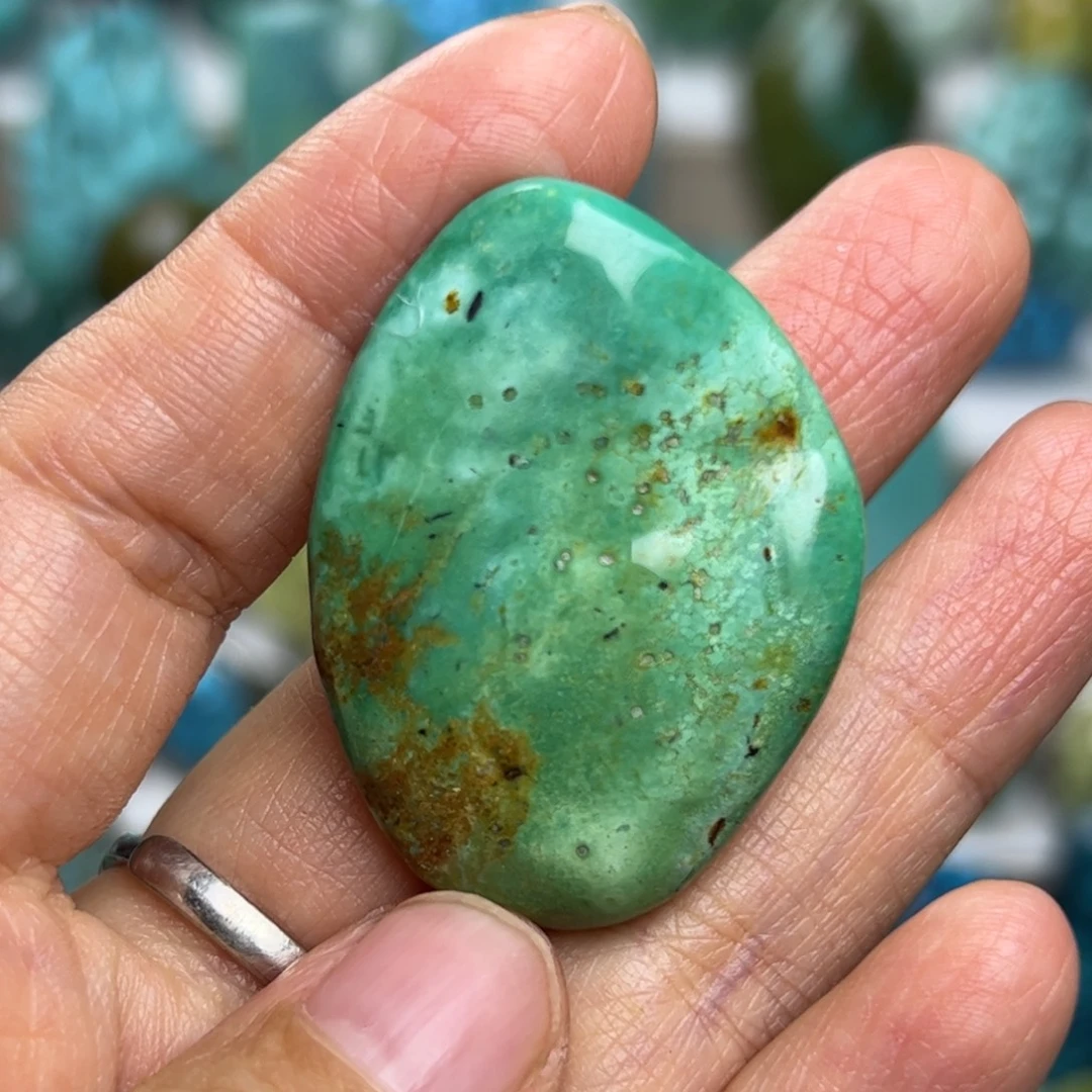 绿松石未镶嵌天然原矿绿松石