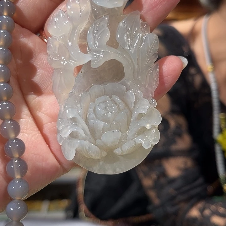未镶嵌岫玉毛衣链