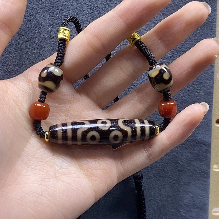 烟***埃玛瑙/玉髓未镶嵌颈饰