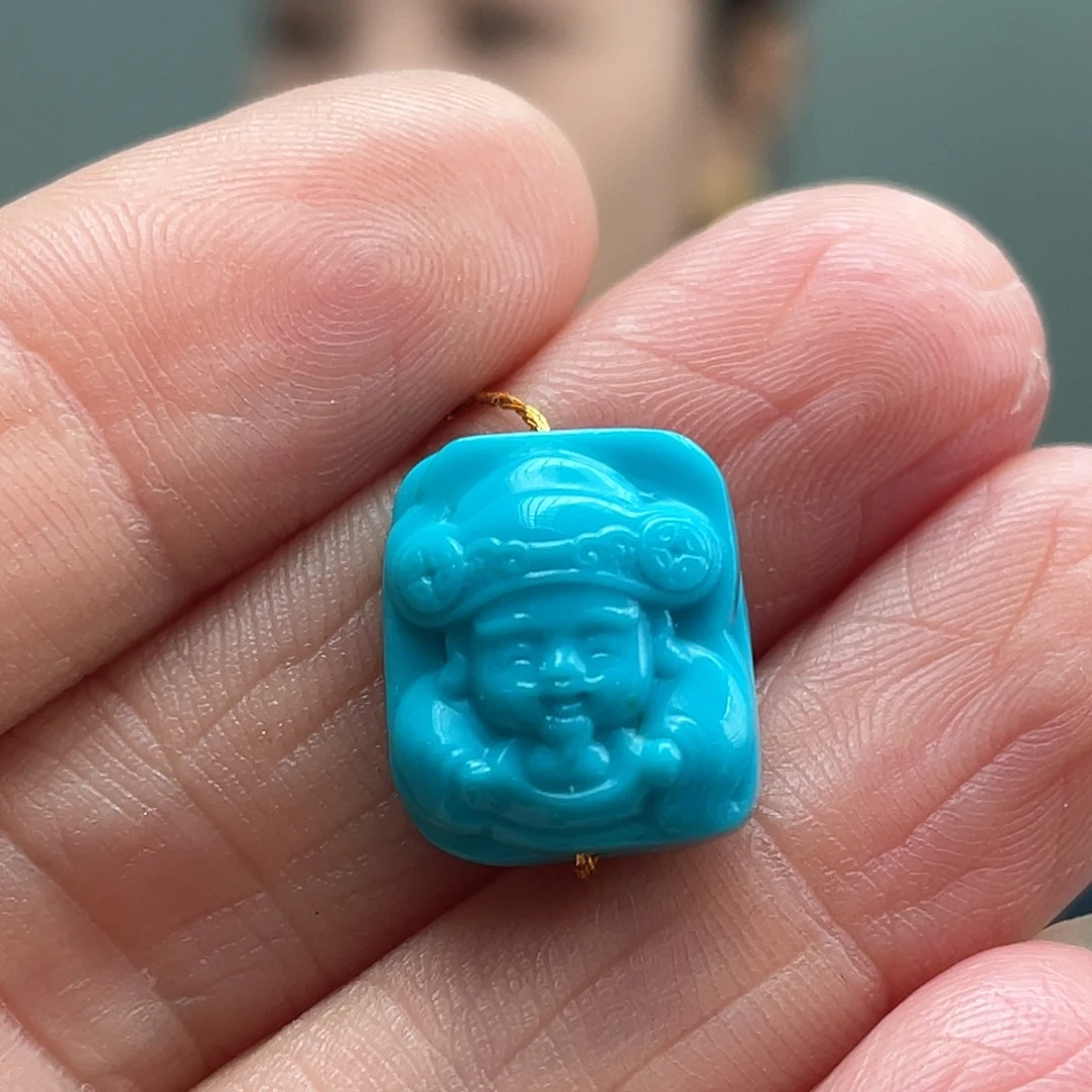 绿松石未镶嵌颈饰