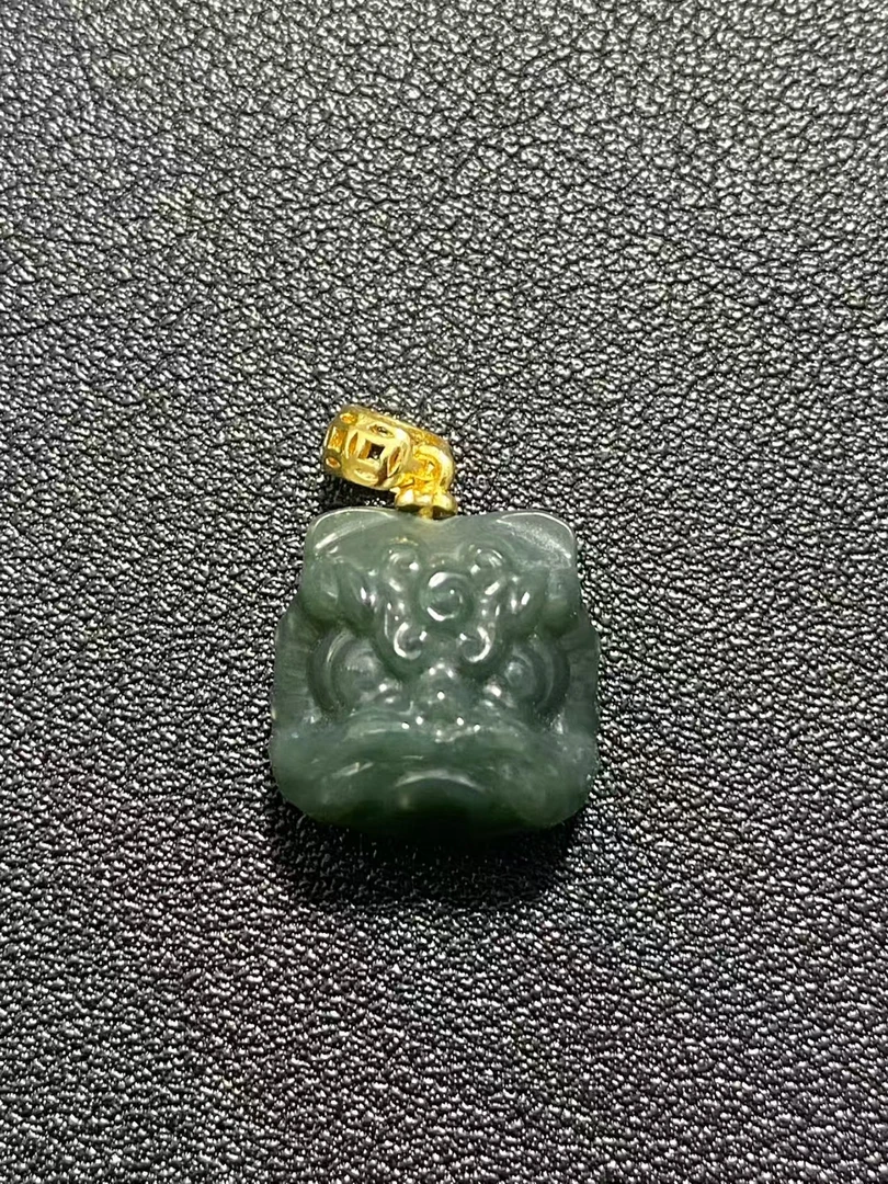 和田玉且末料醒狮吊坠多样性发货拍一发一
