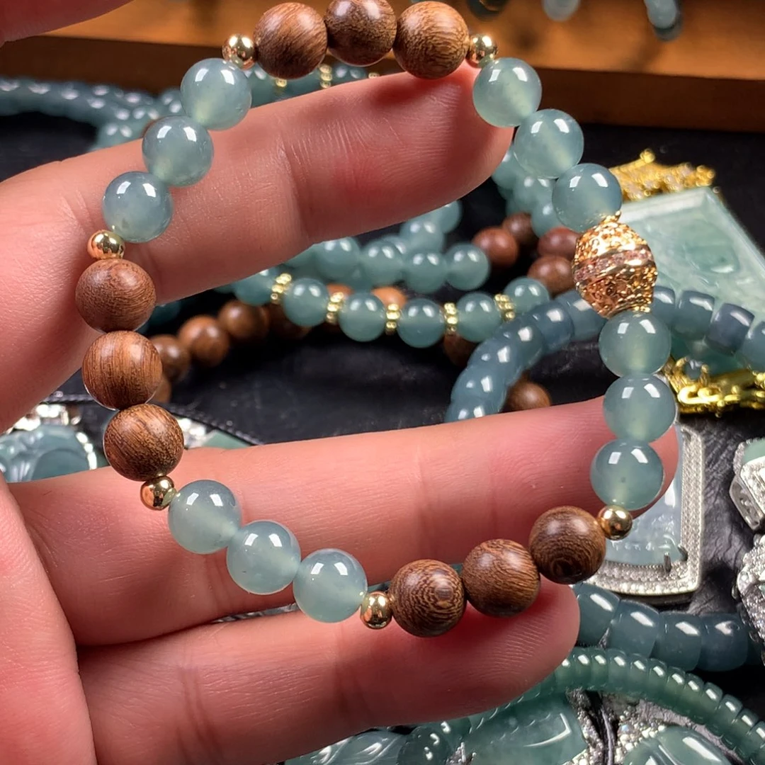 翡翠未镶嵌颈饰手串