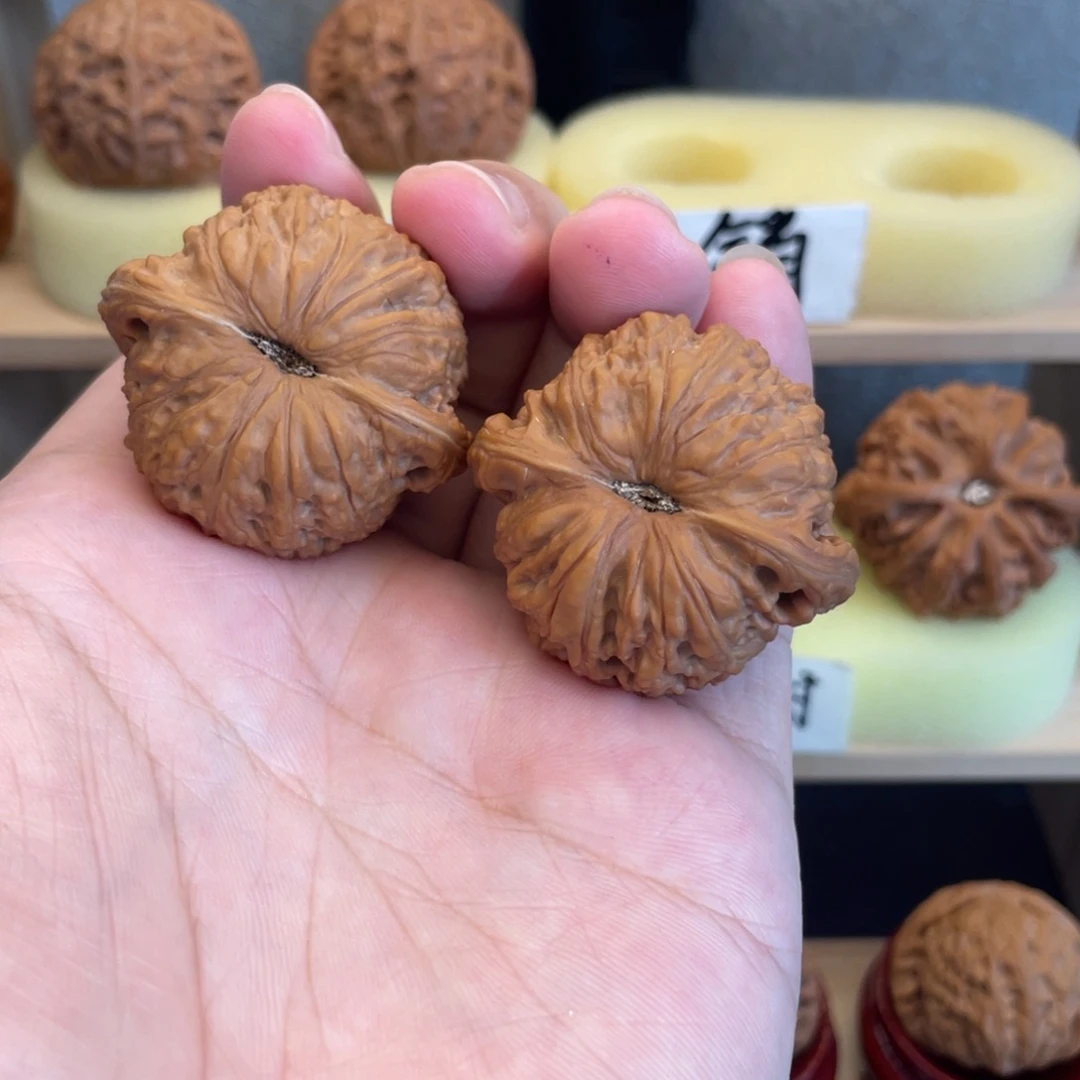 就***好文玩核桃吊坠绣球39