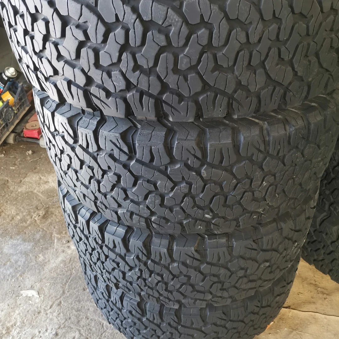 拆车件265/65R17百路驰ko2坦克300拆下4条成色如图，现货