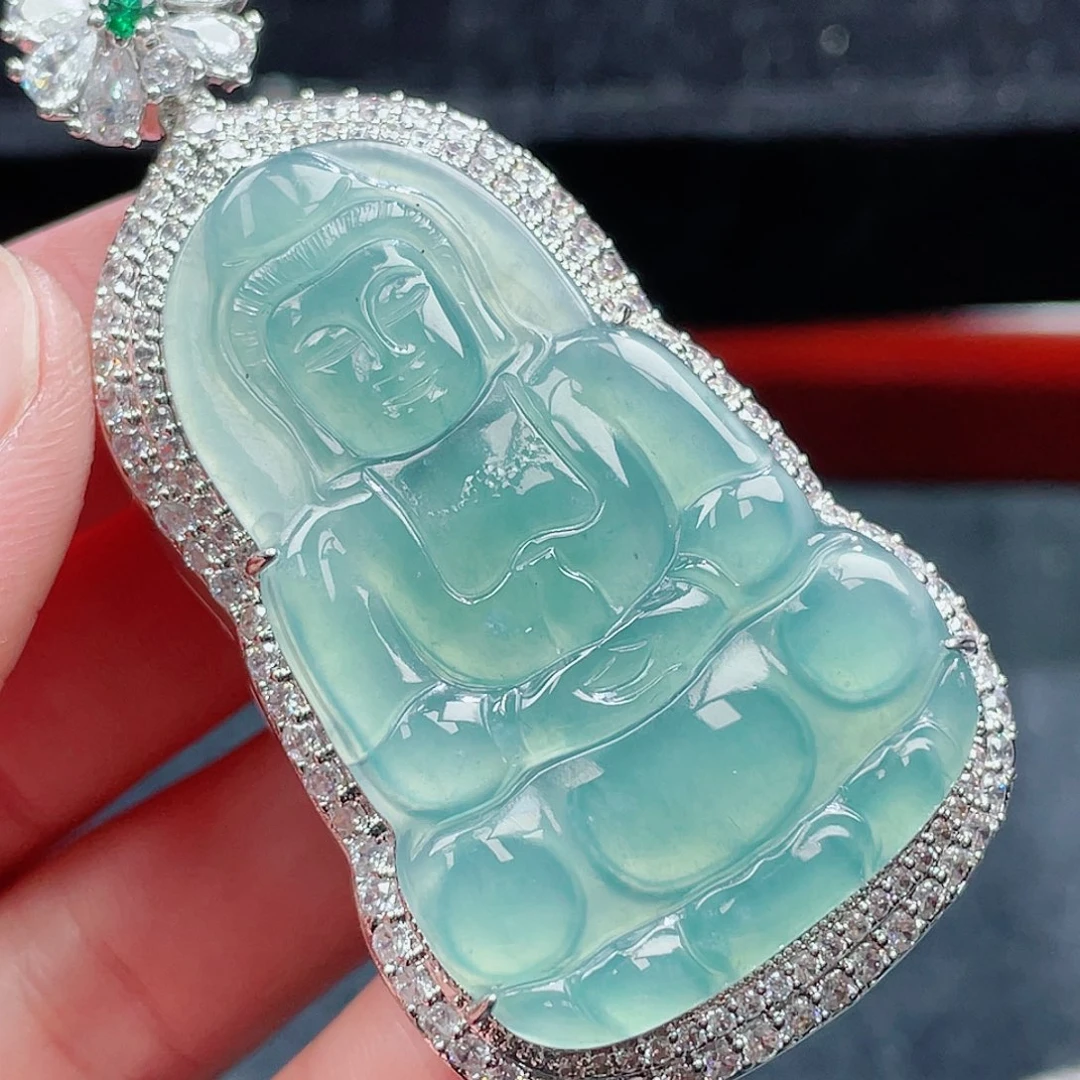 翡翠颈饰未镶嵌10，