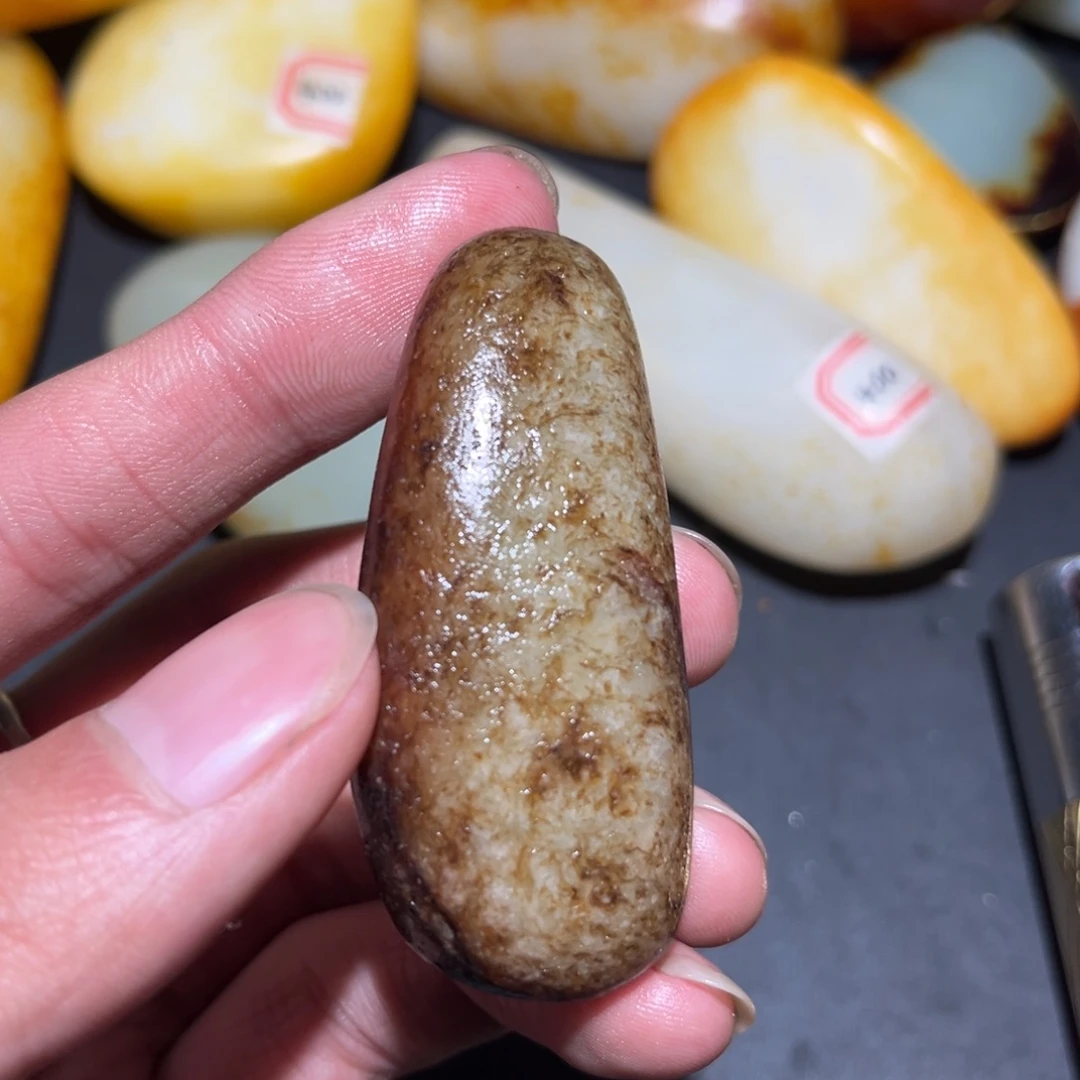 和田玉未镶嵌珠宝奇石