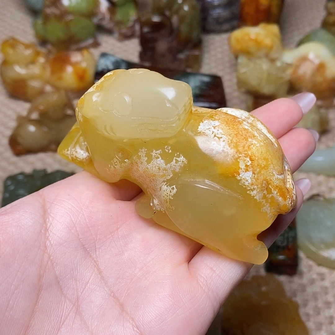 未镶嵌蛇纹石玉颈饰