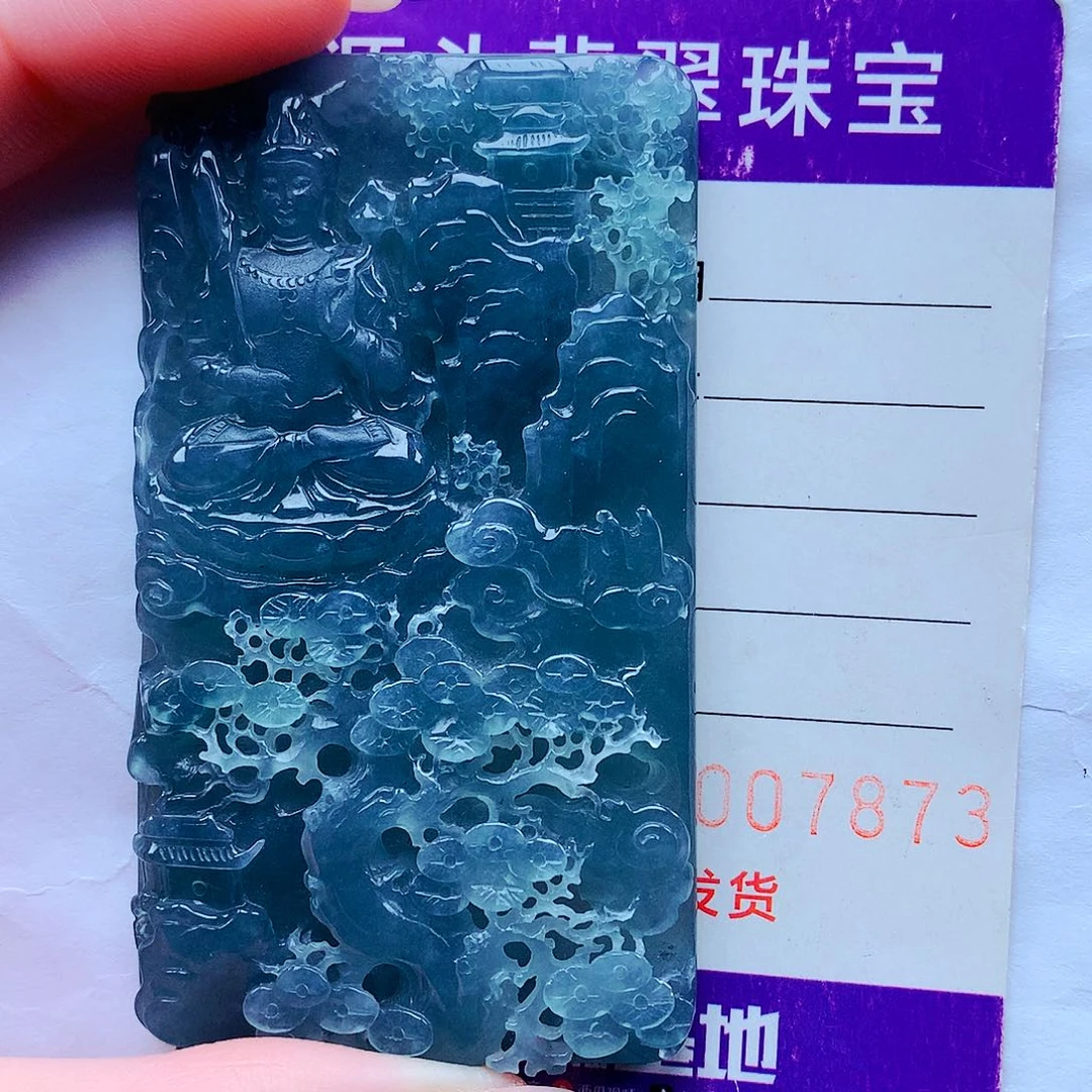 翡翠颈饰未镶嵌爱****克