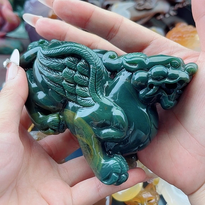 A***哥石英质玉未镶嵌手饰