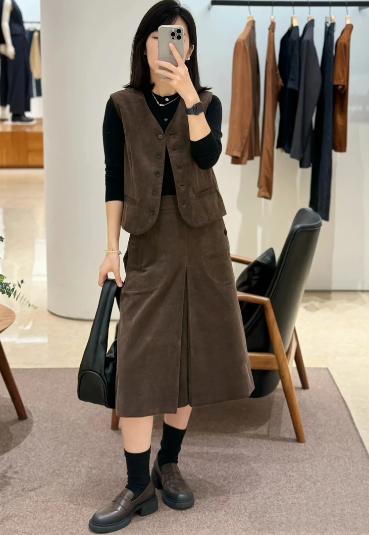 女士外贸IC禾栗子棕纯棉复古灯芯绒V领马甲A字型中长半裙套装