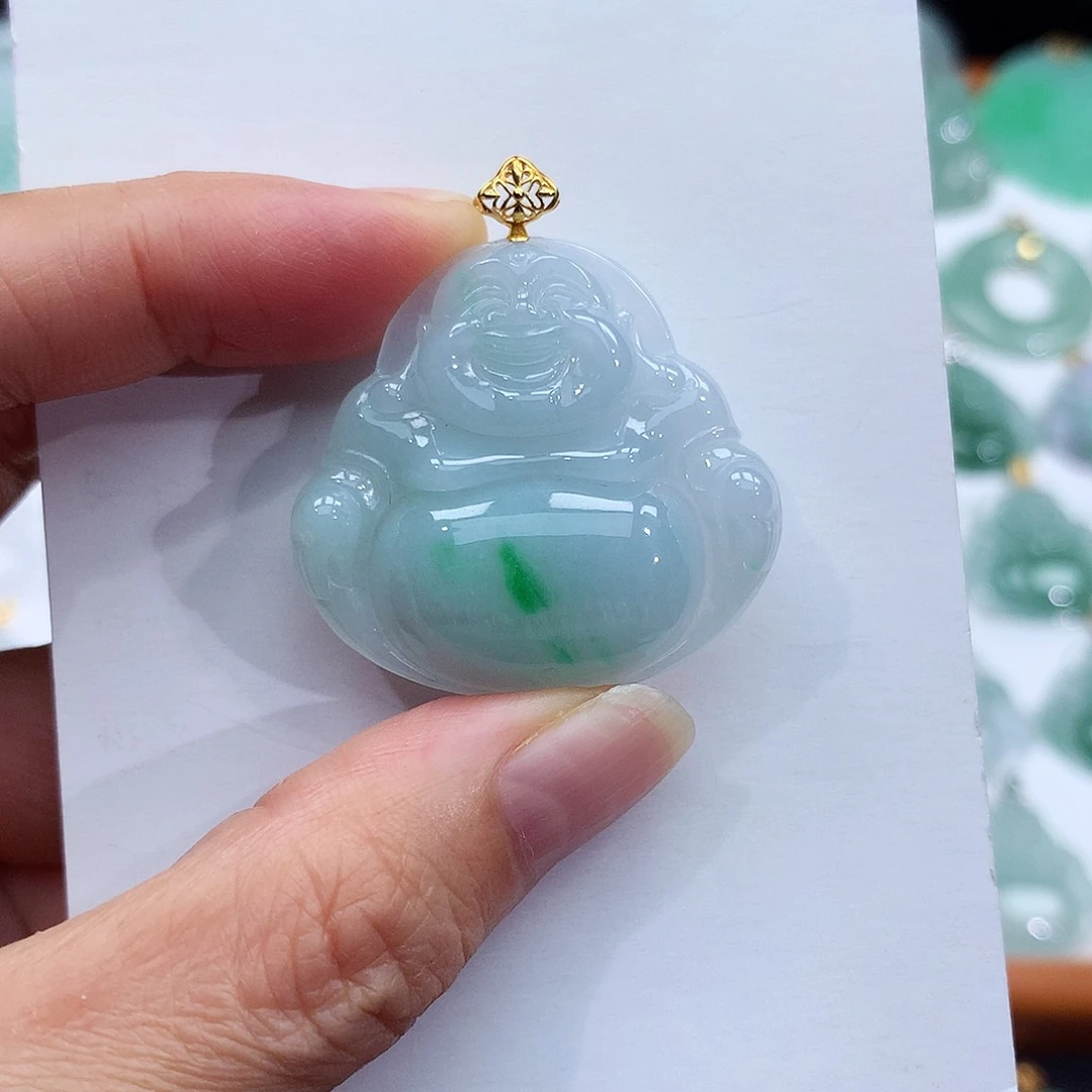 翡翠18K金镶嵌颈饰翡翠吊坠