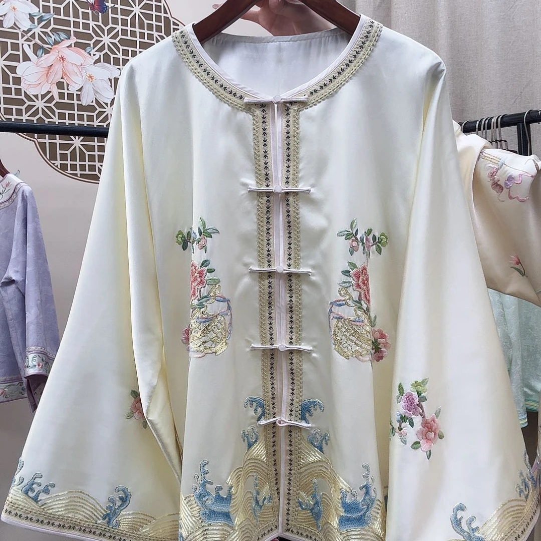 织绣真丝对襟太太服