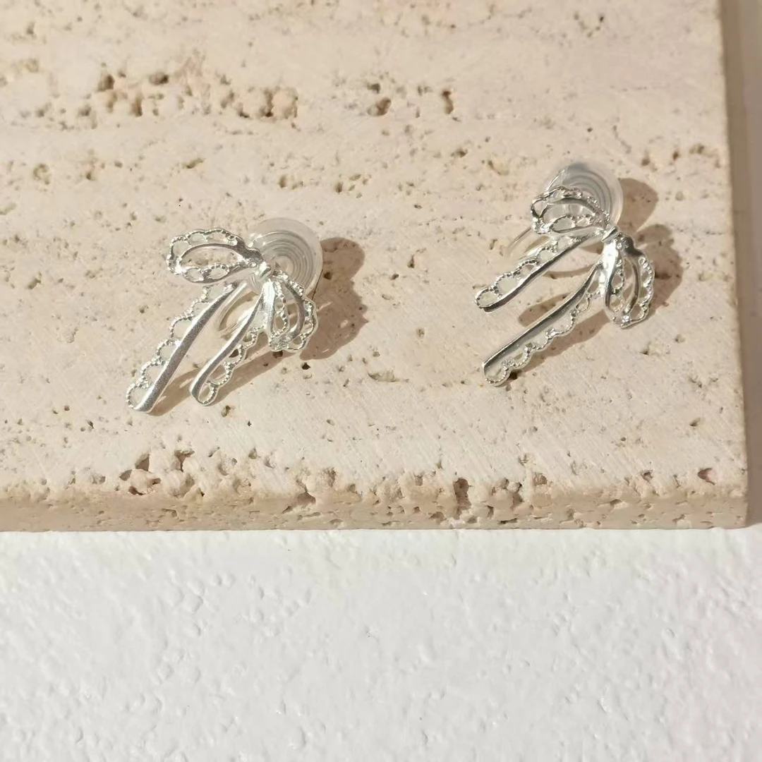 合金耳饰 甜可饰品 时尚百搭精致哑银蝴蝶耳夹