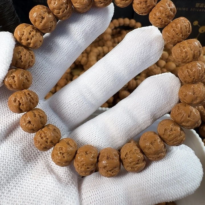 猴头核桃手串猴头雕刻京八楞手串