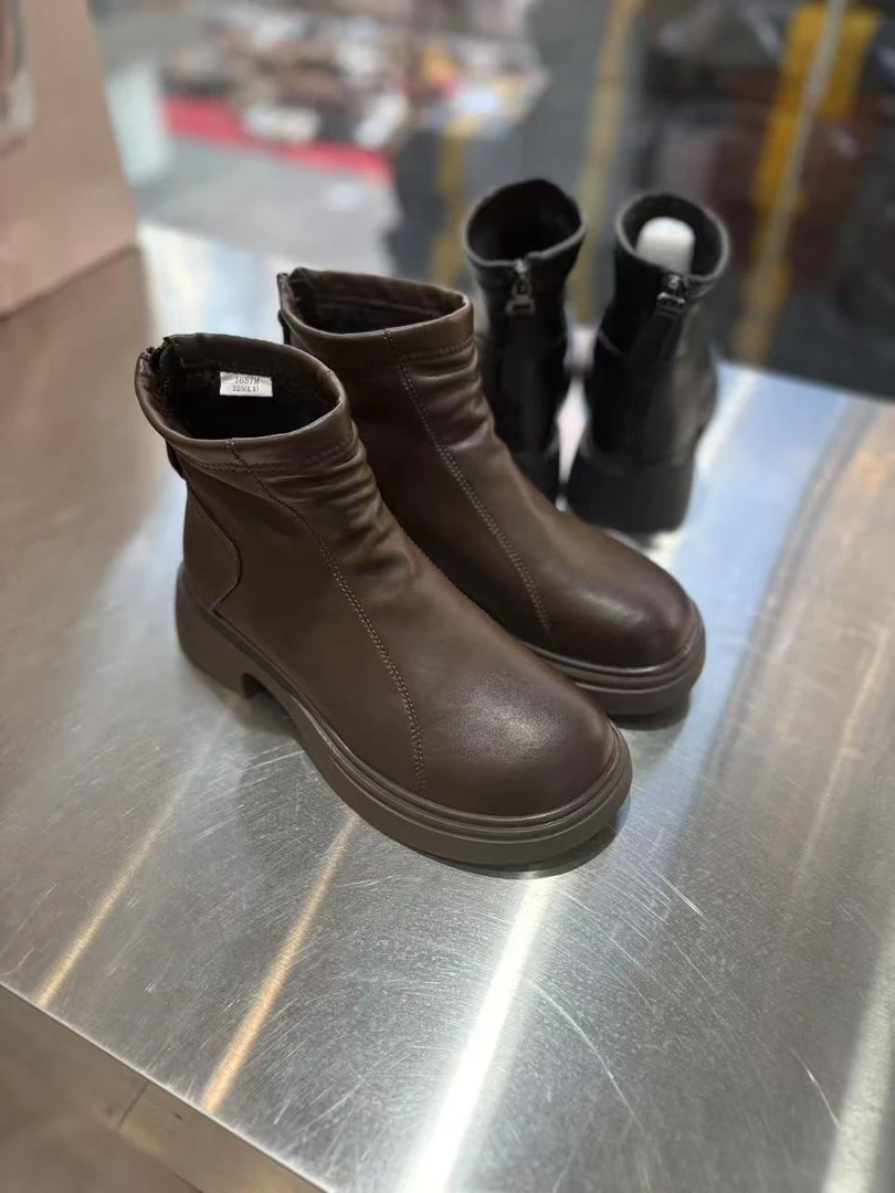 3号店厚款冬季平底瘦瘦靴加绒百搭女鞋1657