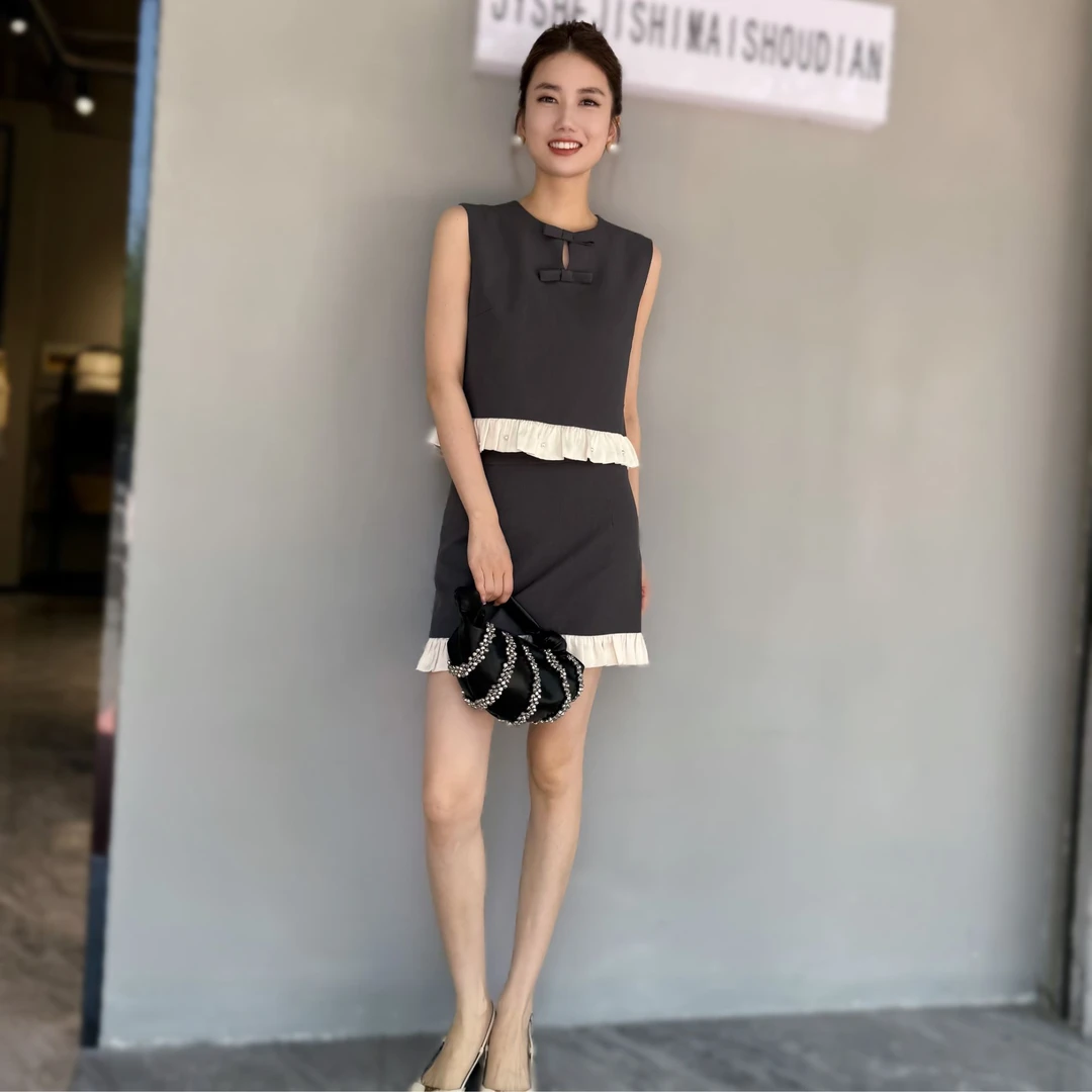 【俊英】甜美无袖花边背心小衫女夏季新款气质高腰A字短裙两件套装