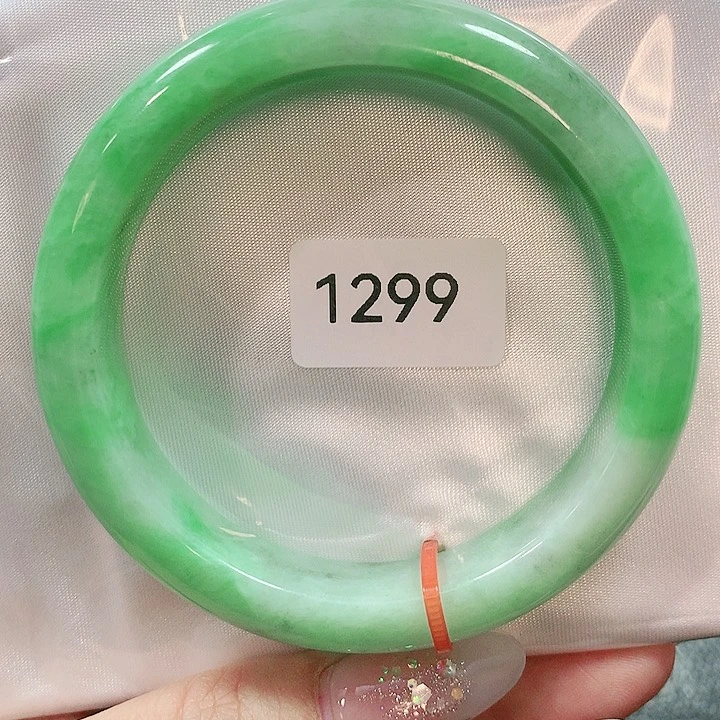 翡翠手镯未镶嵌天然翡翠手镯56