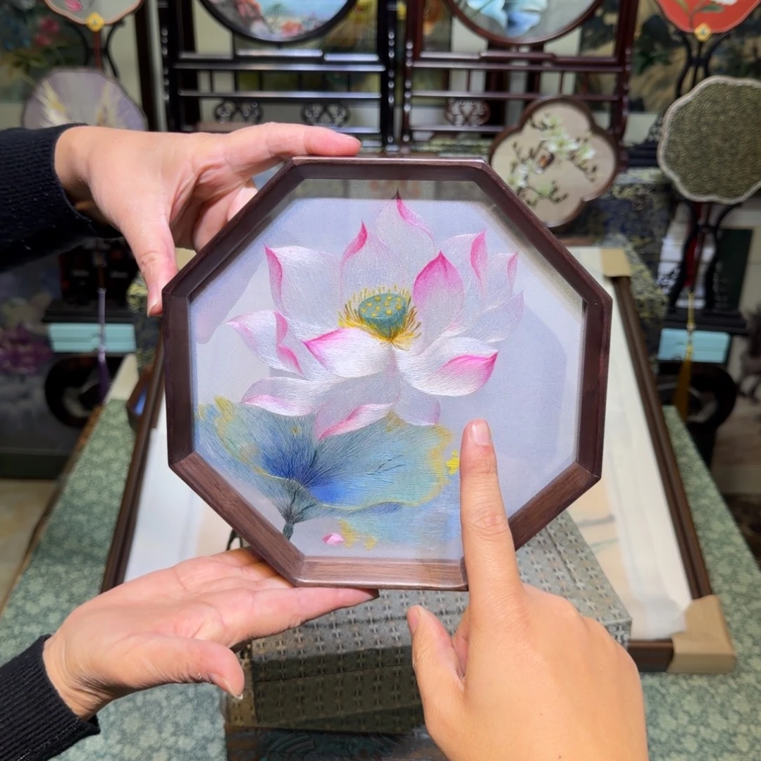 刺绣手工苏绣工艺制作技艺娴熟精湛