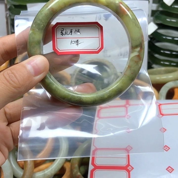 果***账蛇纹石玉未镶嵌手镯