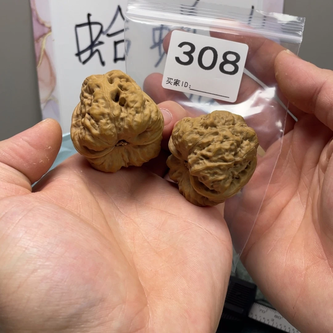 熊***杰核桃蛤蟆头文玩308