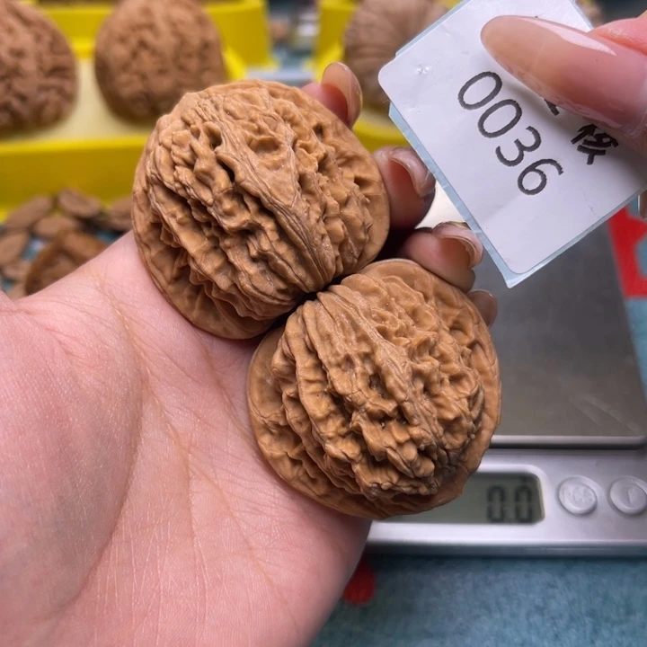 文玩核桃把件四座楼42.0036