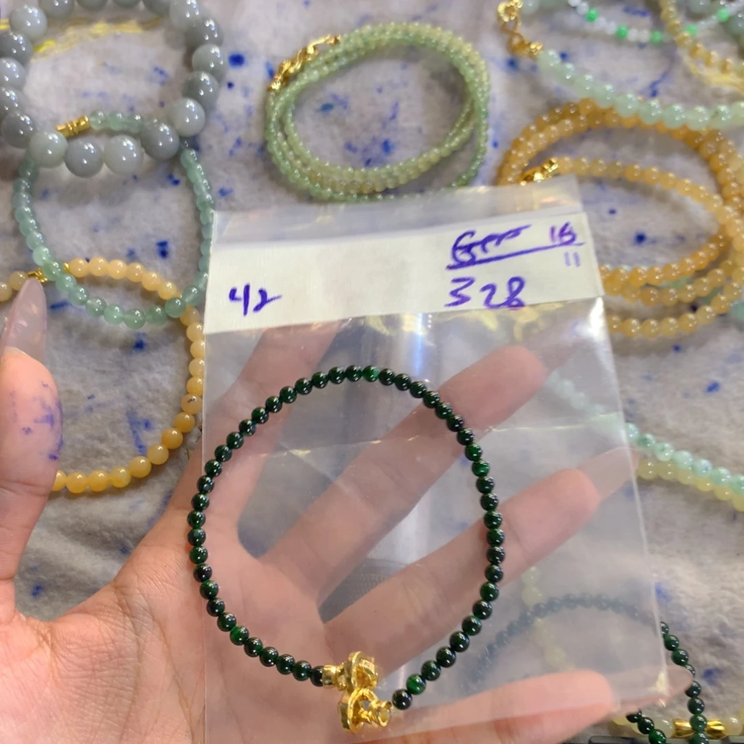 定制翡翠未镶嵌天然缅甸翡翠多样性