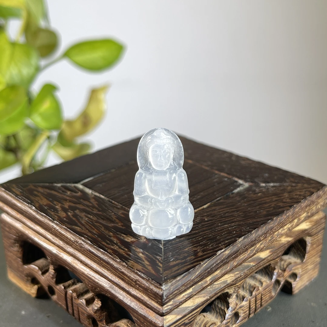 JXZC06-47 天然缅甸A货翡翠 正装观音