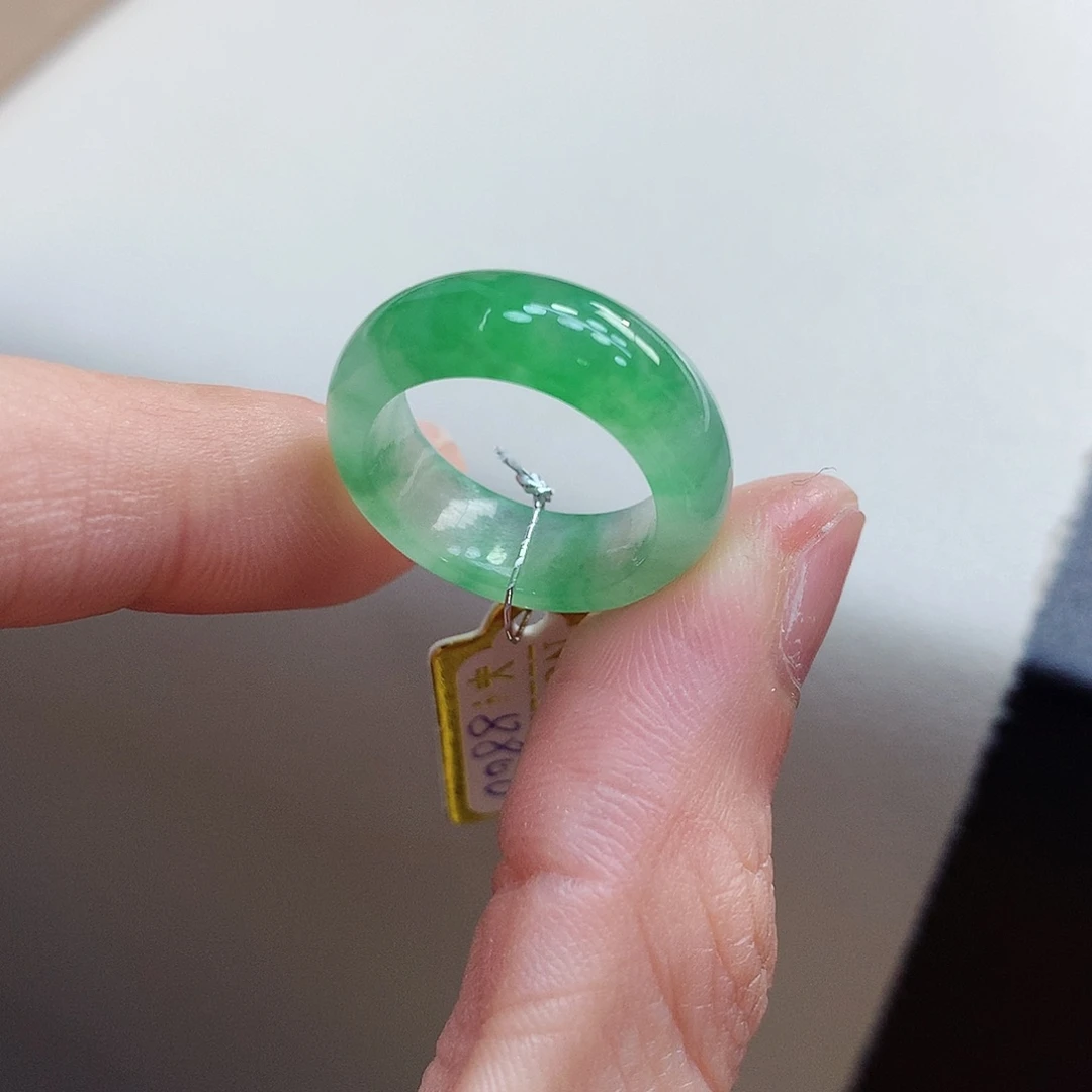 翡翠戒指未镶嵌9-10号