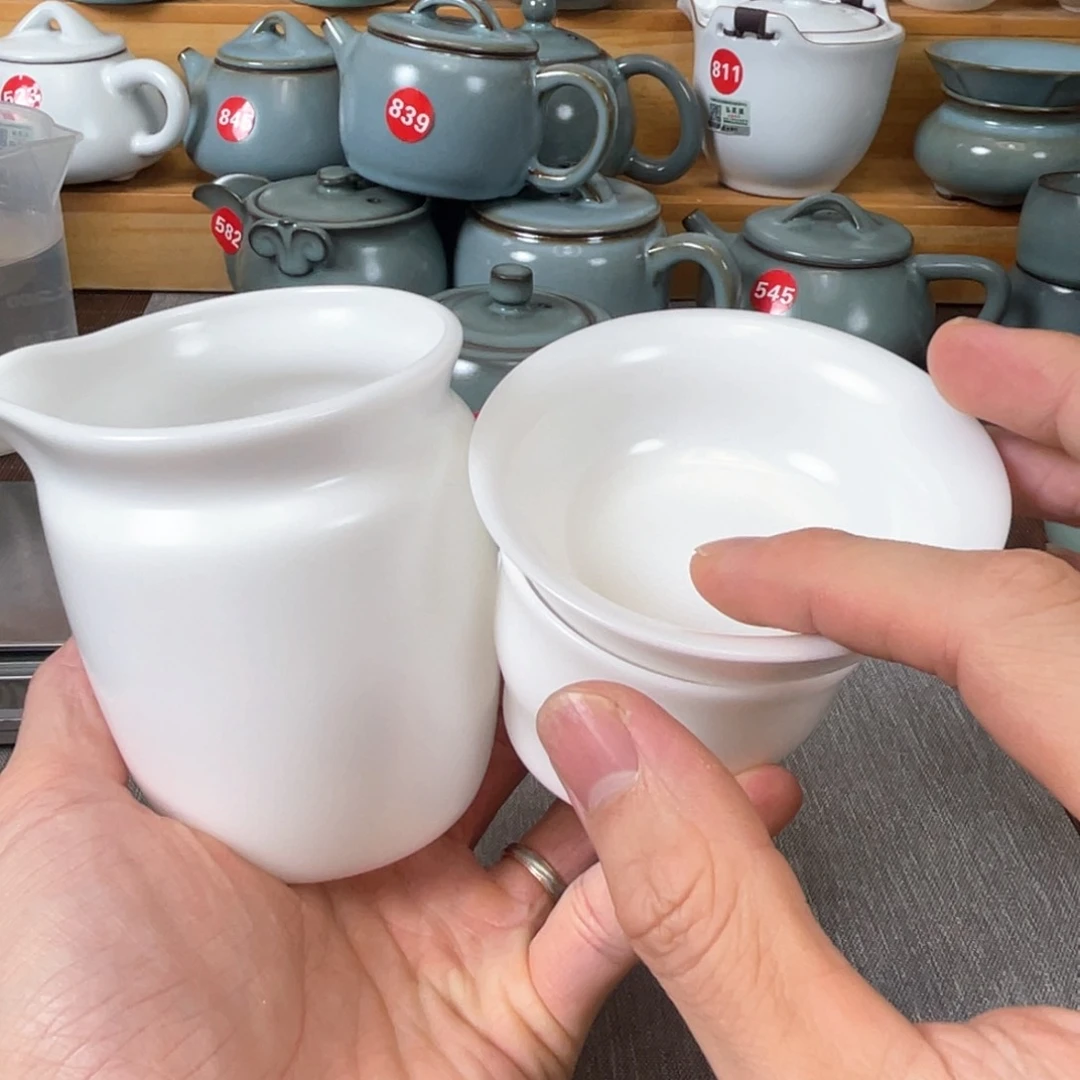 瓷片小微瑕。。。。。。。。。。