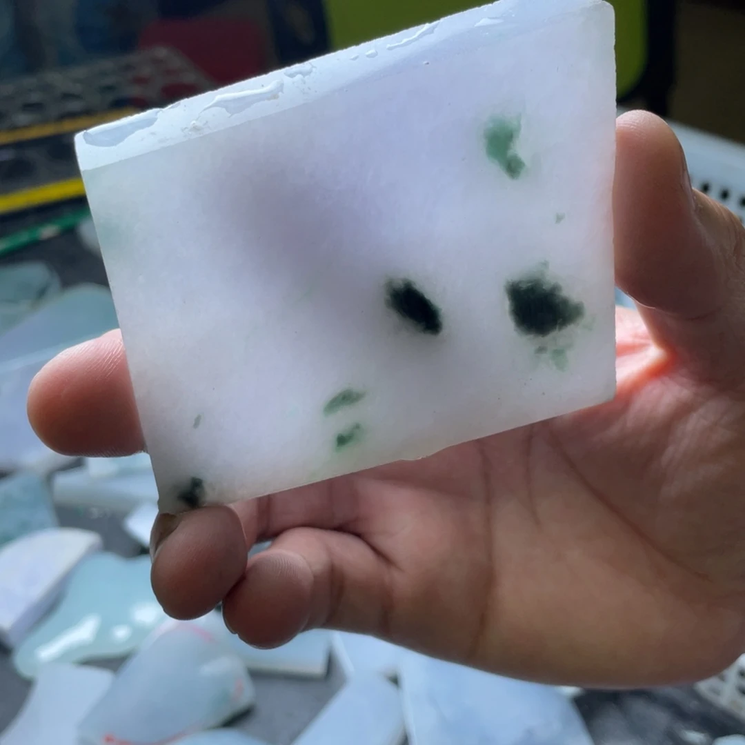 未镶嵌定制翡翠马*龙包工珠子22颗