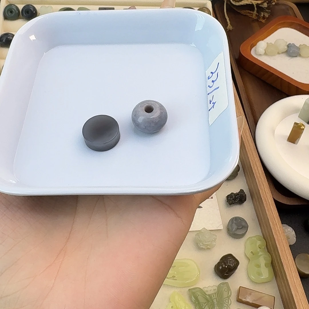 W****颈饰未镶嵌和田玉